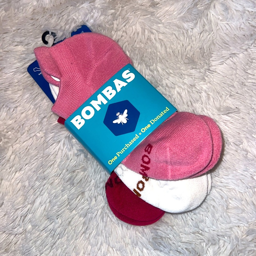 BUNDLE of THREE PAIR of BOMBAS ANKLE SOCKS